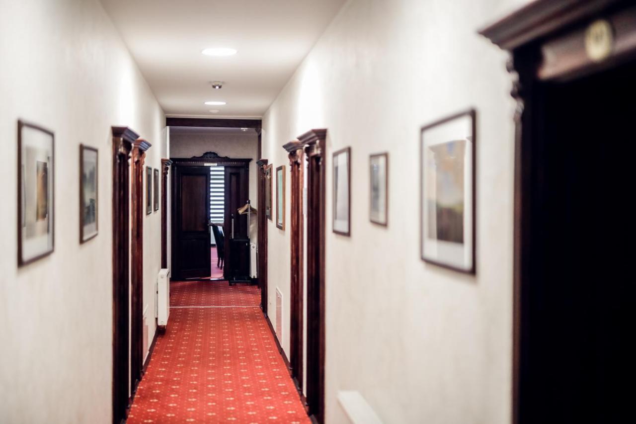 Hotel Dunav Ilok Ngoại thất bức ảnh