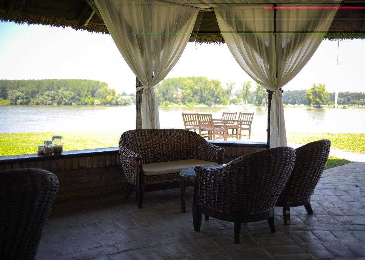 Hotel Dunav Ilok Ngoại thất bức ảnh