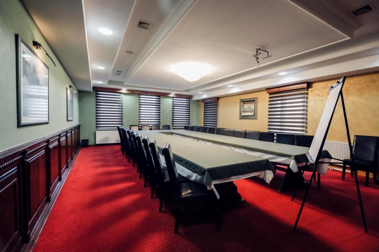Hotel Dunav Ilok Ngoại thất bức ảnh