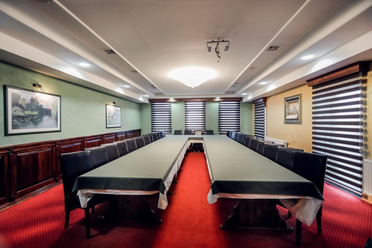 Hotel Dunav Ilok Ngoại thất bức ảnh