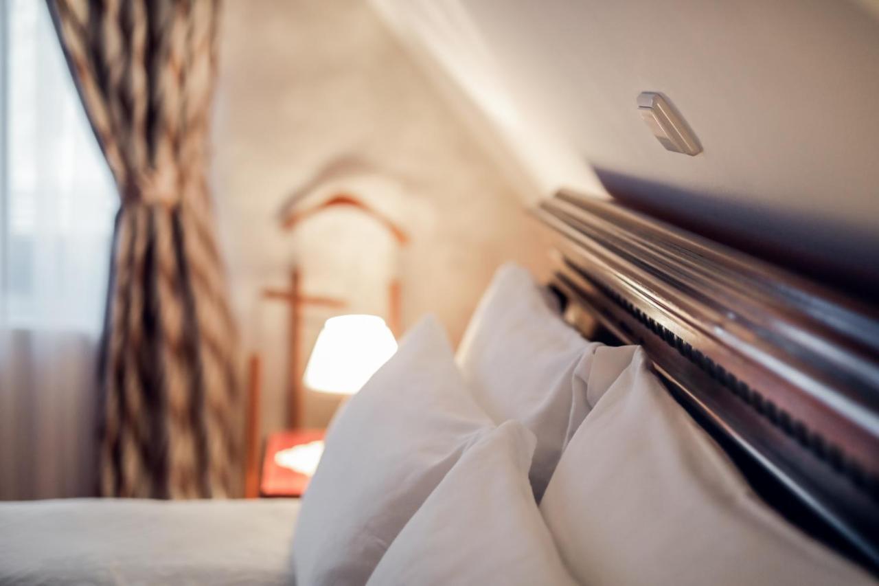 Hotel Dunav Ilok Ngoại thất bức ảnh