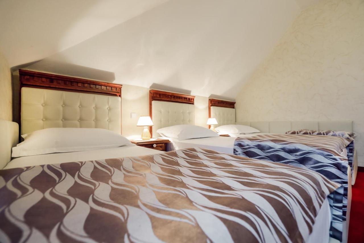 Hotel Dunav Ilok Ngoại thất bức ảnh